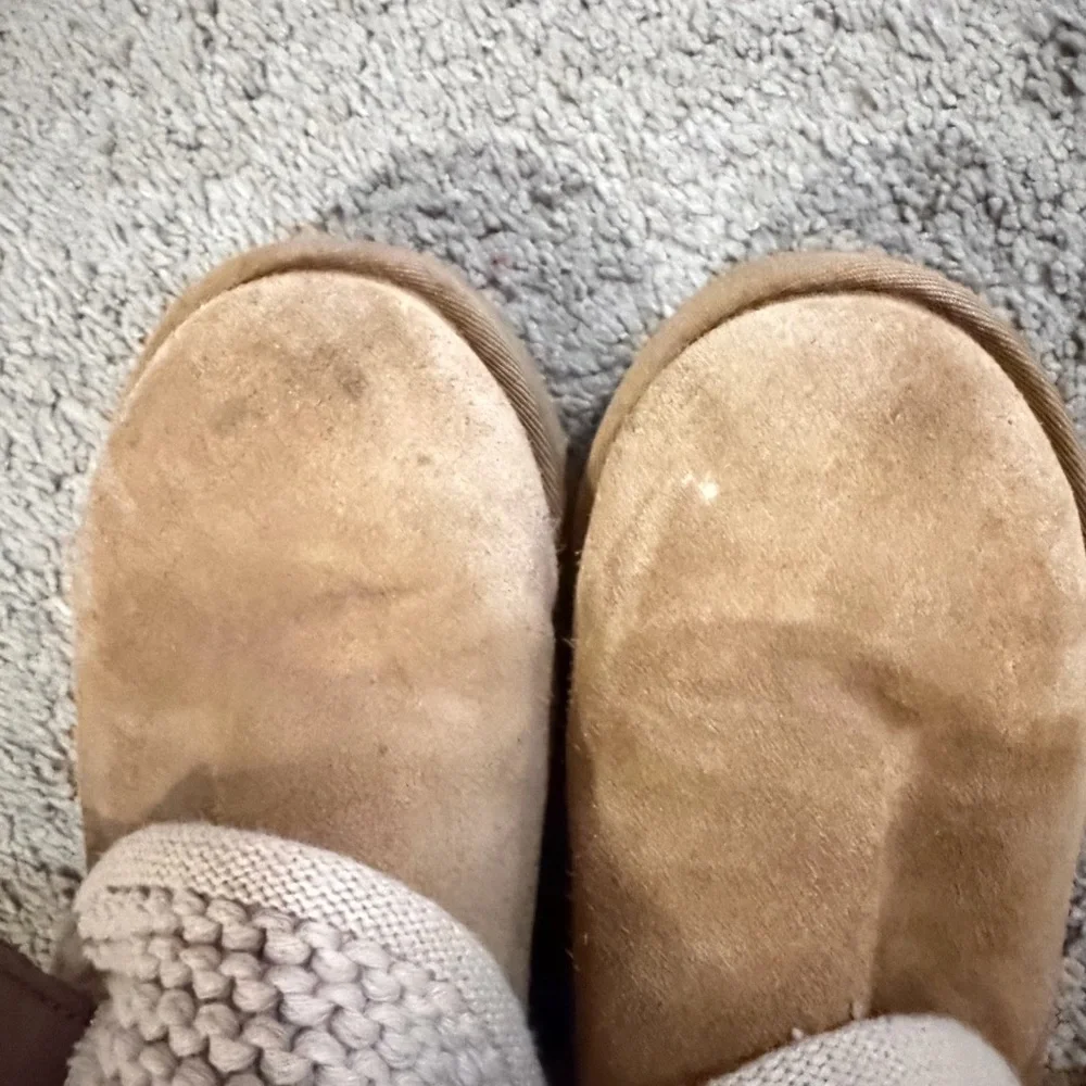 UGG Shaina Size 6 - Picture 10 of 16